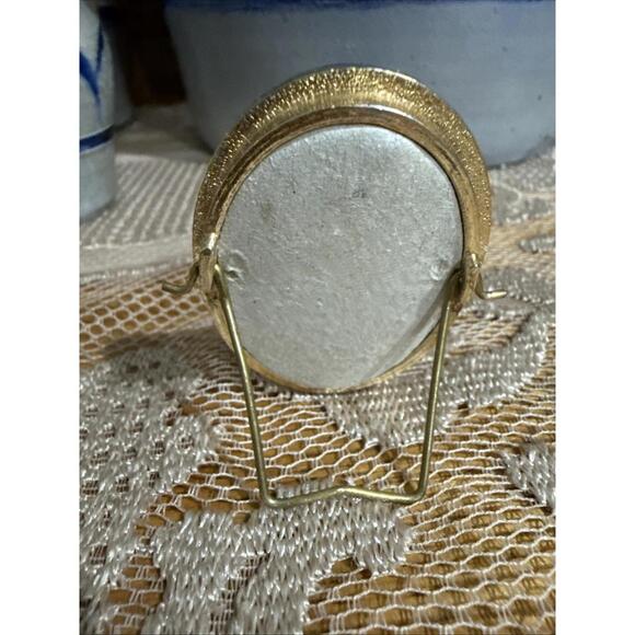 VTG Miniature Picture Frame Gold W/ Green Enamel 1.5x2” Easel Back Glass Front - Picture 4 of 4